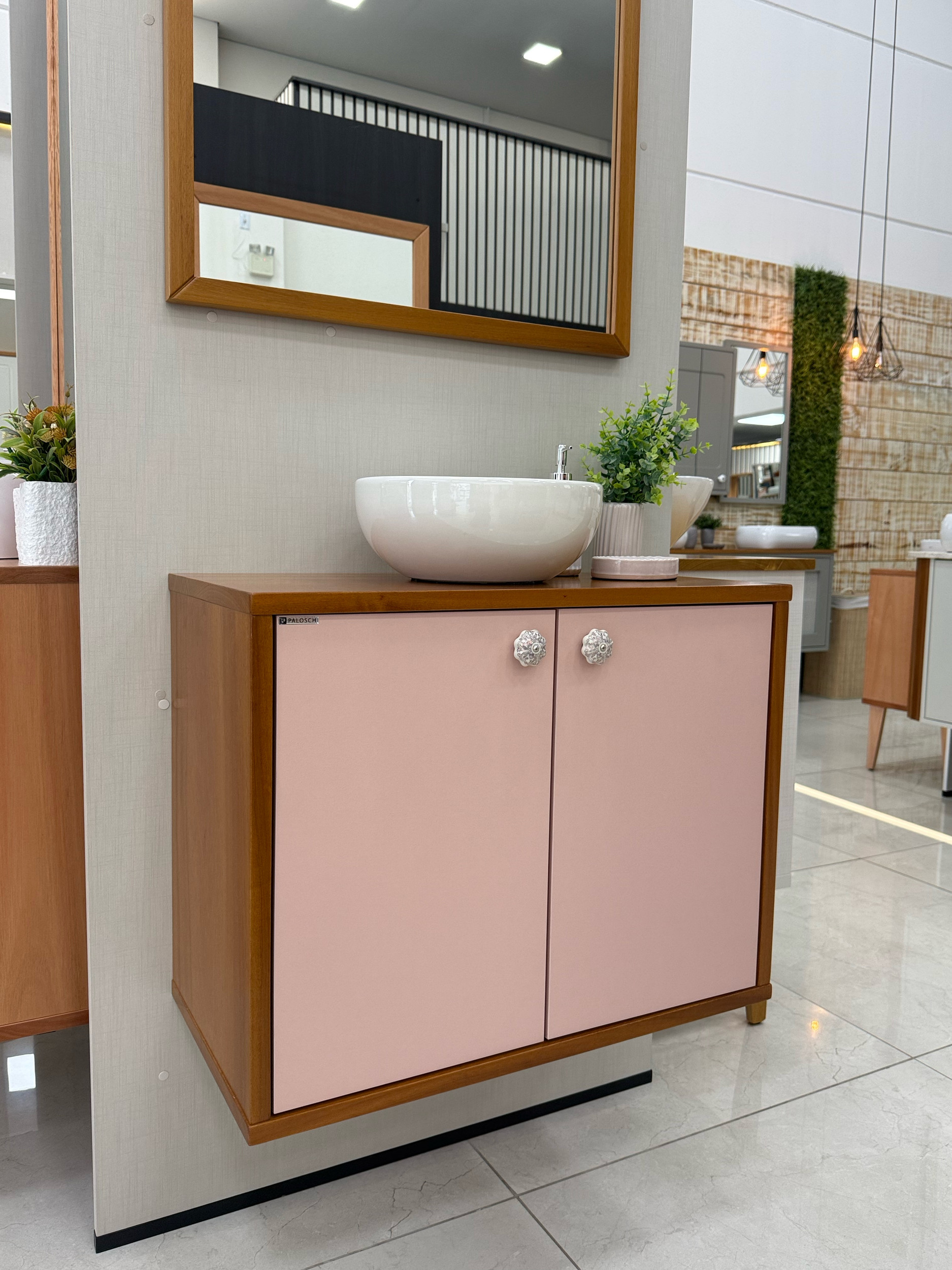Balcão Milano 70 cm com portas rosa e tampo de madeira